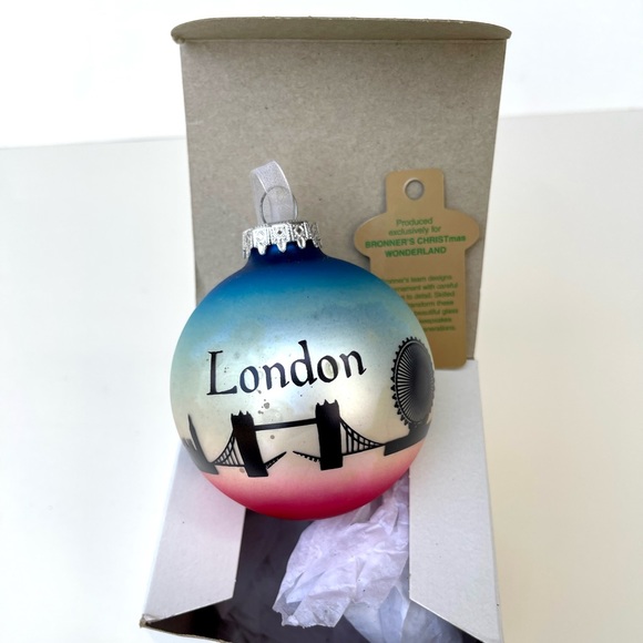 London Skyline Blown Glass Ornament Ball Christmas Tree Xmas Gift England - Picture 2 of 5